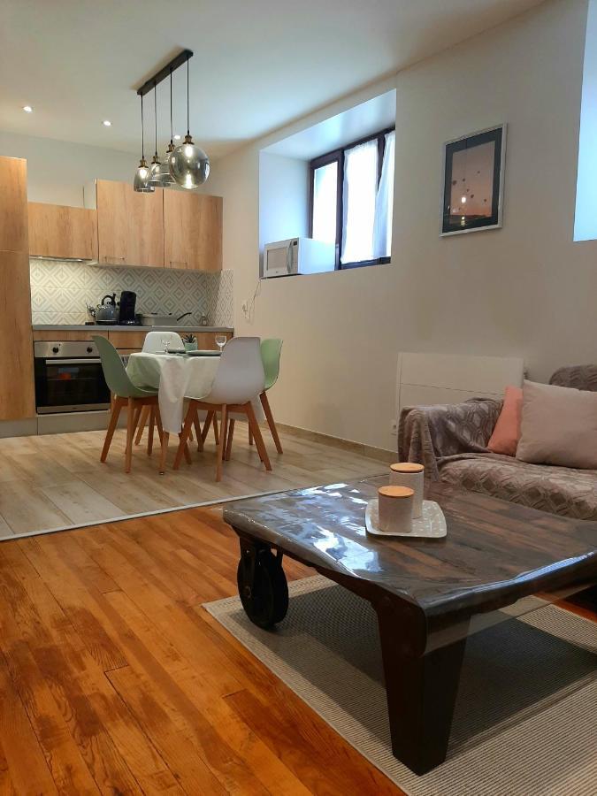 Apartmán Proche Gare, Cosy, Courte Et Moyenne Duree Bellegarde-sur-Valserine Exteriér fotografie